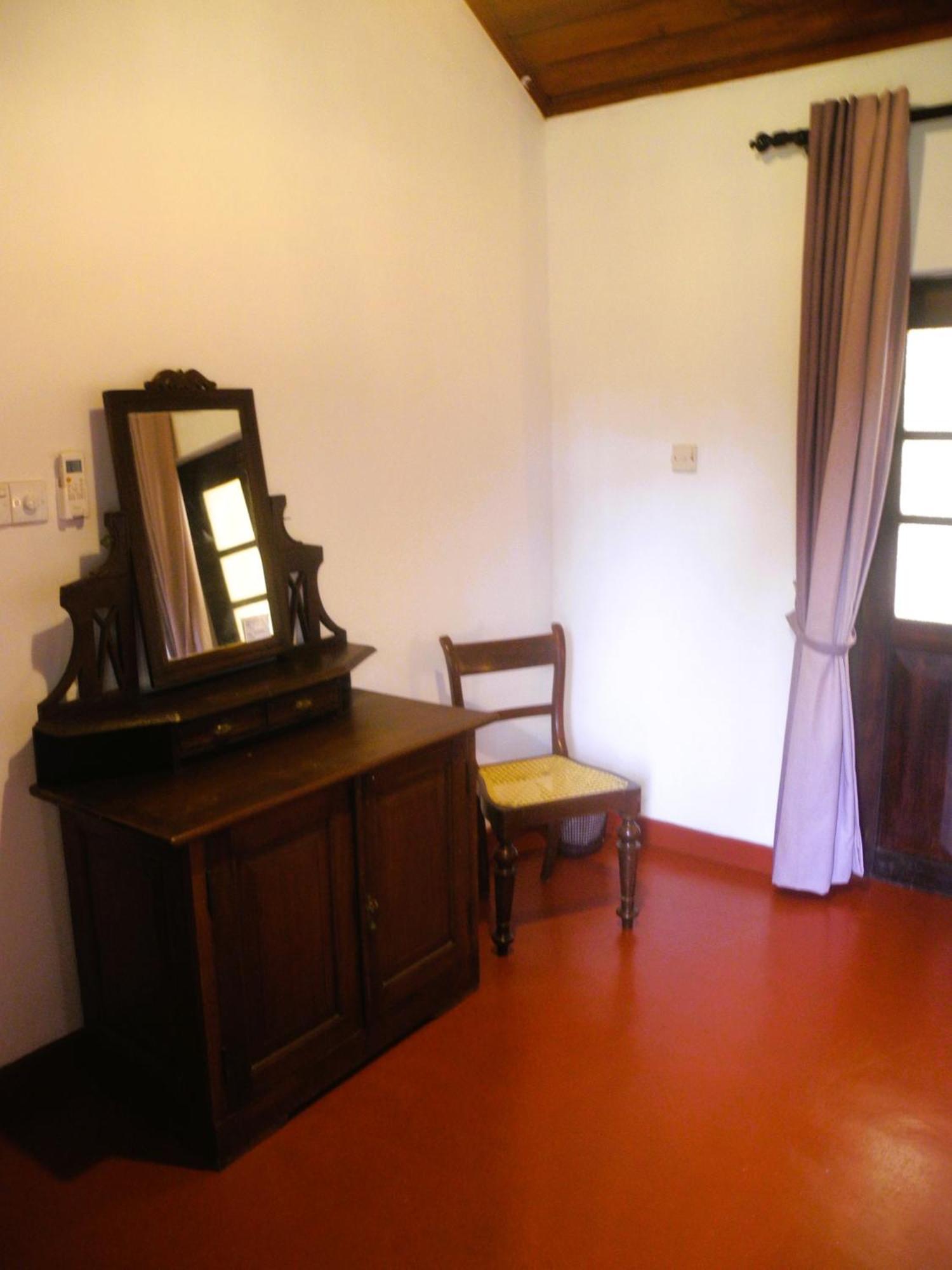 Top Of The Hill Guesthouse Weligama Eksteriør billede